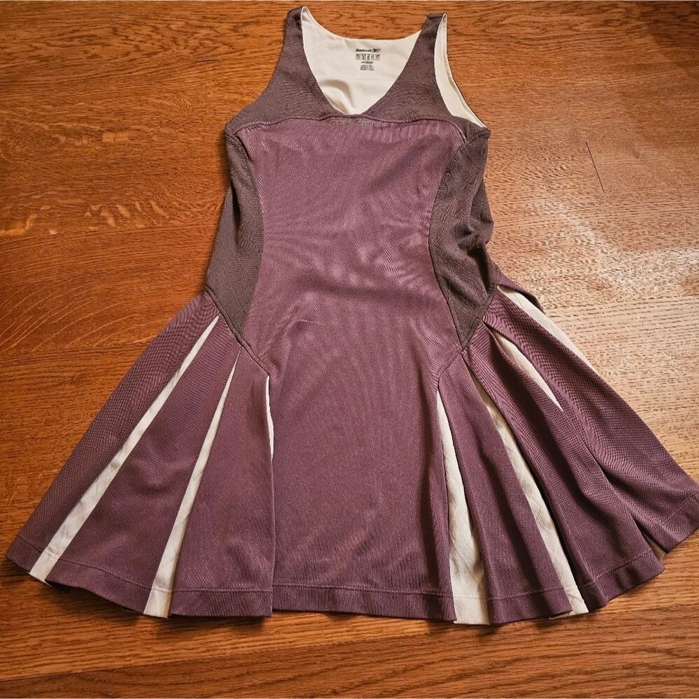 Reebok Plum Ladies Tennis Dress Size M. EXCELLENT CONDITION!